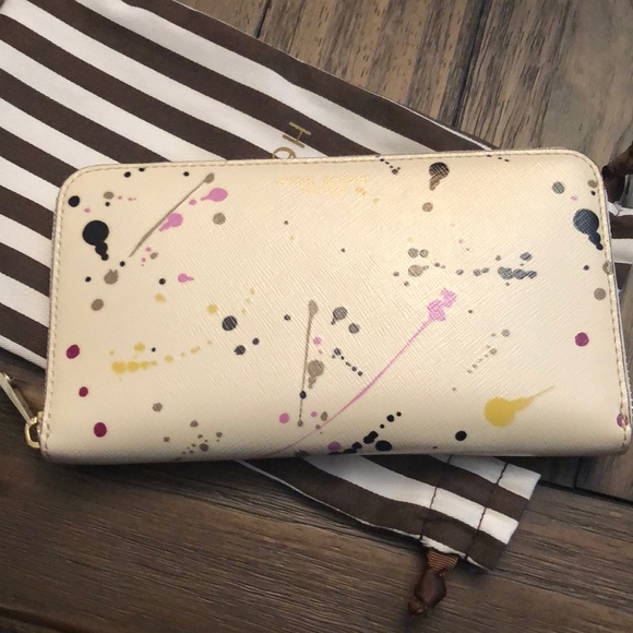 henri bendel Handbags - Henri Bendel 57th Street Paint Splatter Wallet